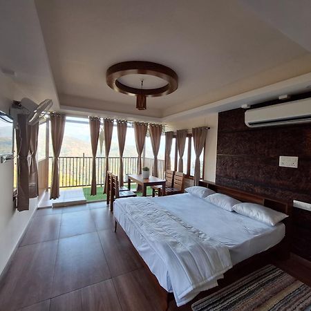 Cloudscape Homestay Pīrmed Extérieur photo