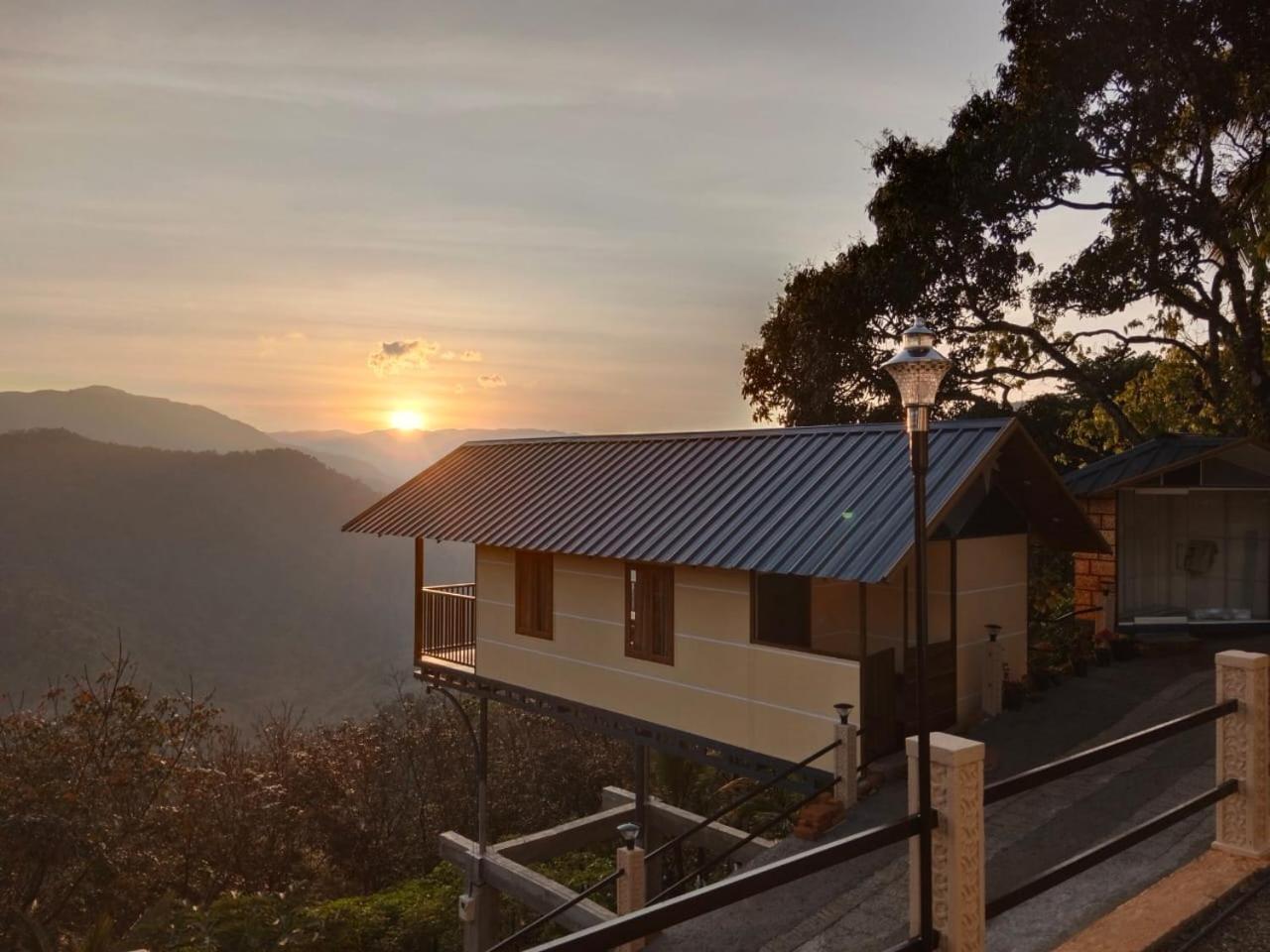 Cloudscape Homestay Pīrmed Extérieur photo