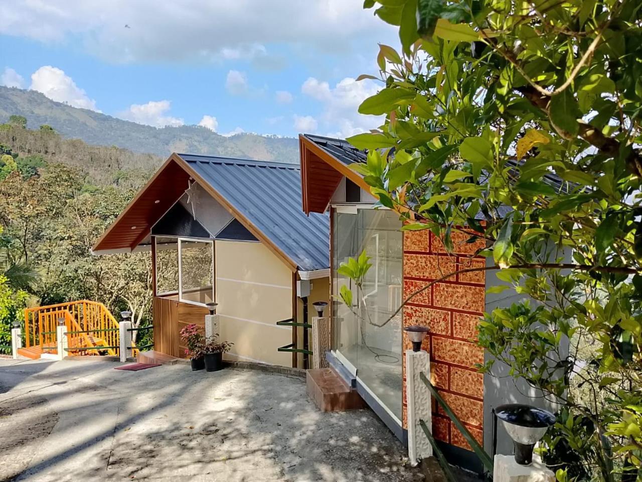 Cloudscape Homestay Pīrmed Extérieur photo